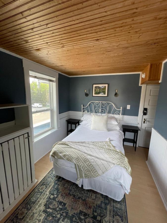 Three Peaks Banff Vila Exterior foto